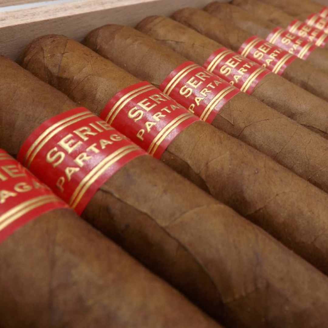 Partagas Serie D#4 Cigars 25Pcs/Pack Bundle